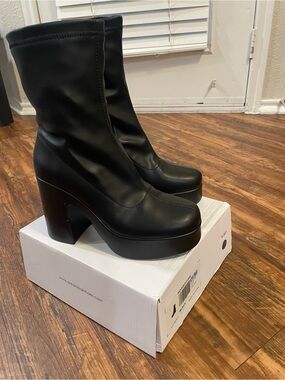 Black Platform Block Heel Ankle Boots - Women's